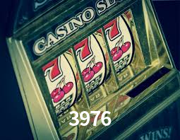 3976